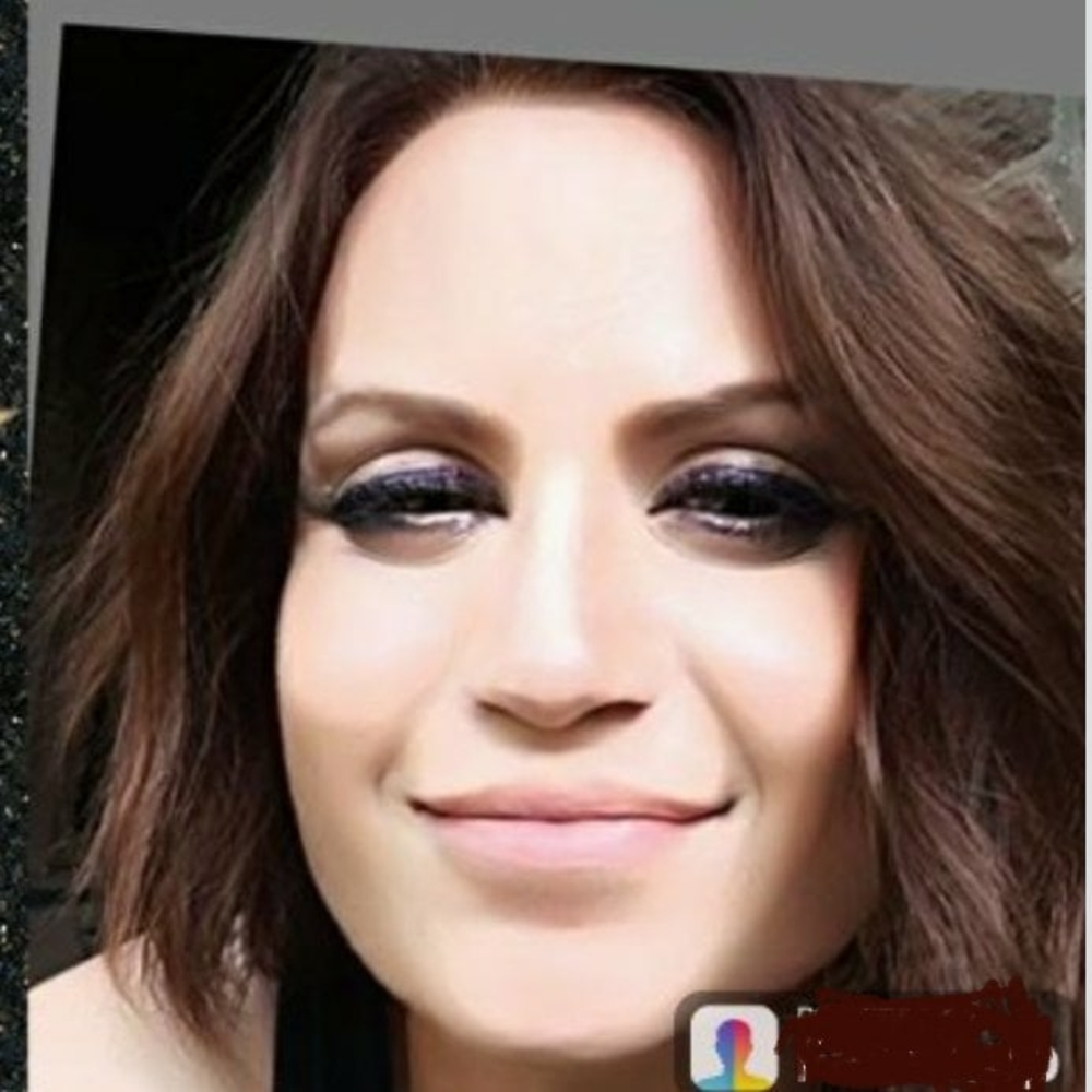 Meet your Posher, Elena